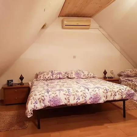 Kuca Za Odmor Tomic Holiday home Zlobin